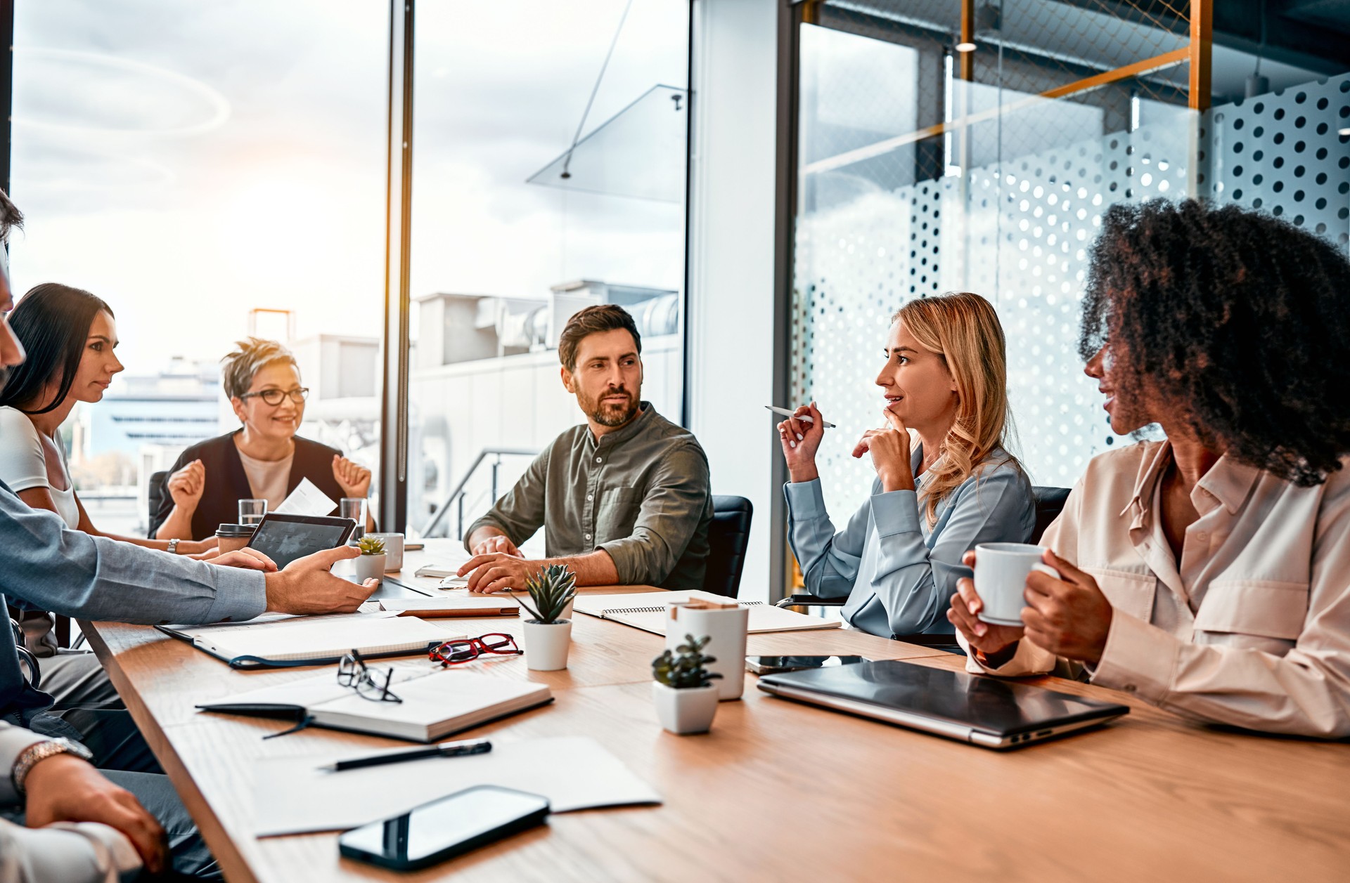 Let's Move The World expertos en formación ESG sostenibilidad para empresas y equipos. Let's Move The World, experts in ESG sustainability training for companies and teams.